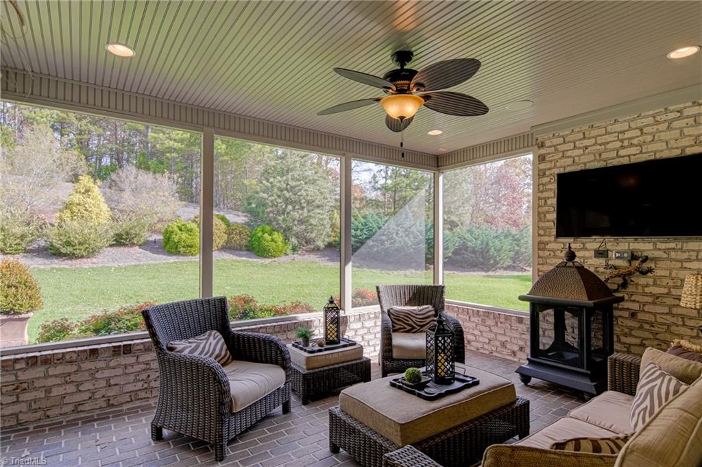 Clemmons, North Carolina 27012, United States, 4 Bedrooms Bedrooms, ,3 BathroomsBathrooms,Residential,Active,243919