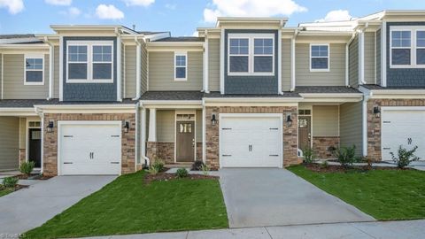 A home in Kernersville