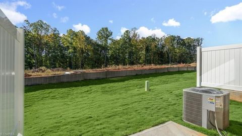 A home in Kernersville