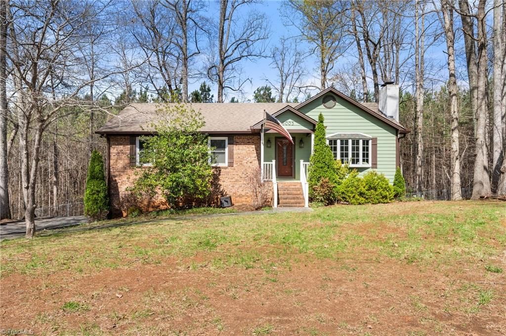 Photo of 6005 Hunters Ridge Court, Lexington, NC 27295 (MLS # 1212837)