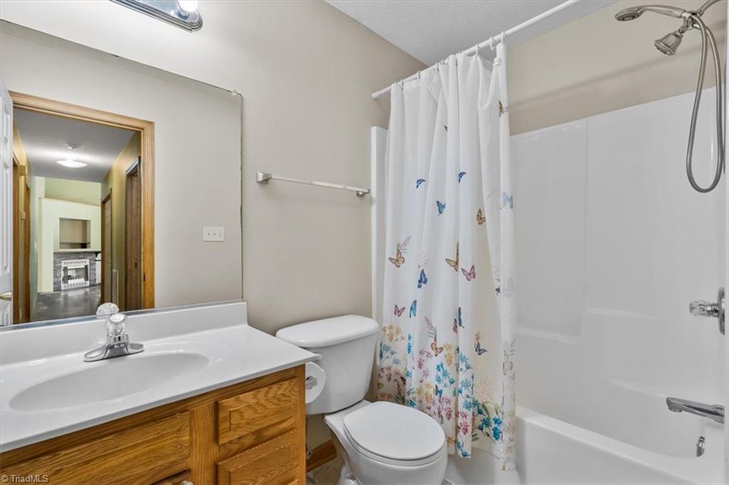 8 Brandy Wine Drive, Thomasville, North Carolina image 28