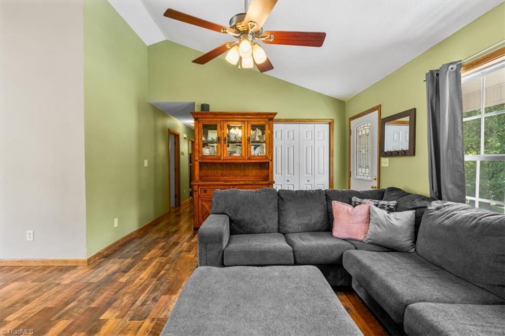 8 Brandy Wine Drive, Thomasville, North Carolina image 8