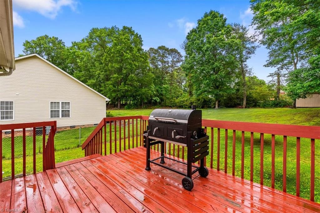 8 Brandy Wine Drive, Thomasville, North Carolina image 32