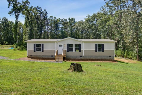 Mobile Home For Sale - 188 Plantation Road<br/> Eden, NC 27288