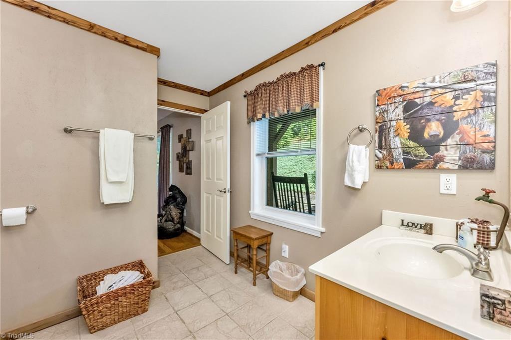 883 Wagon Ridge Lane, Ferguson, North Carolina image 33