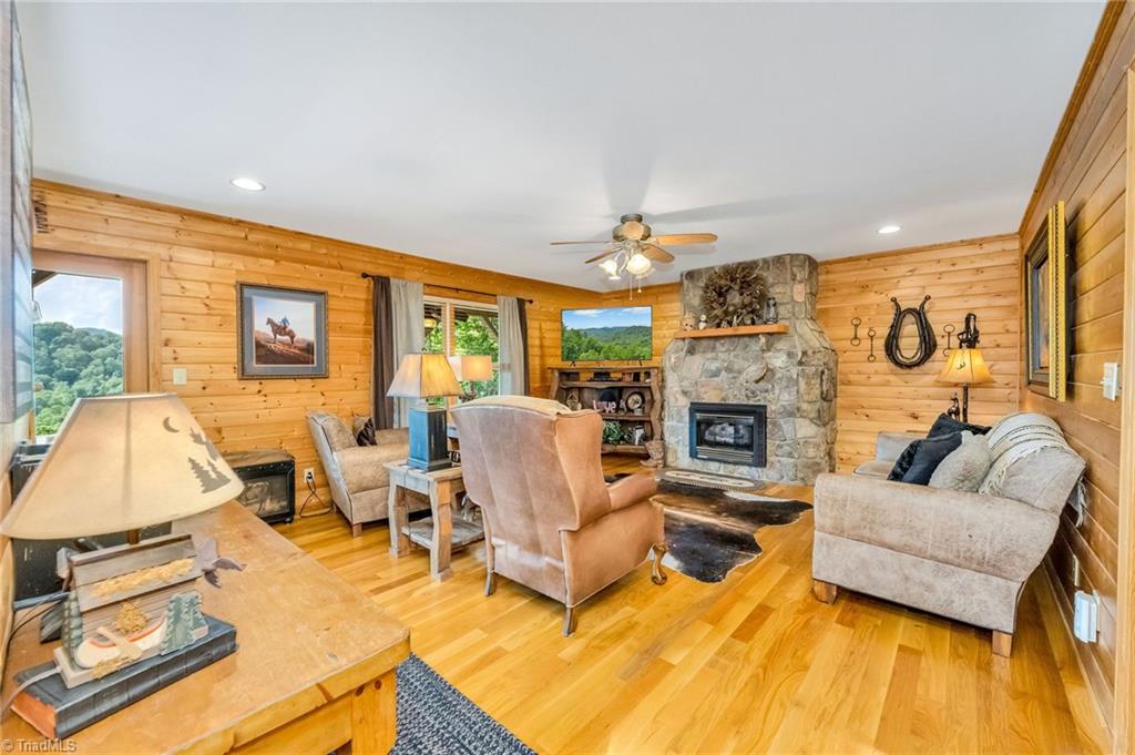 883 Wagon Ridge Lane, Ferguson, North Carolina image 26