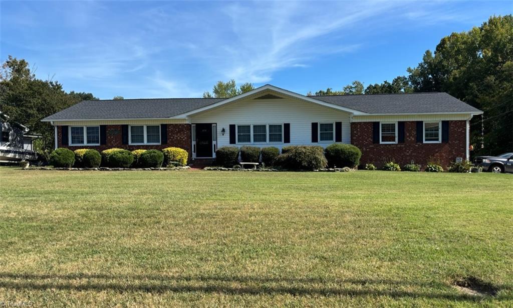 Photo of 3870 Old Highway 29, Thomasville, NC 27360 (MLS # 1235332)