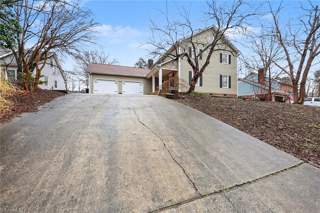 4518 Oak Hollow Drive