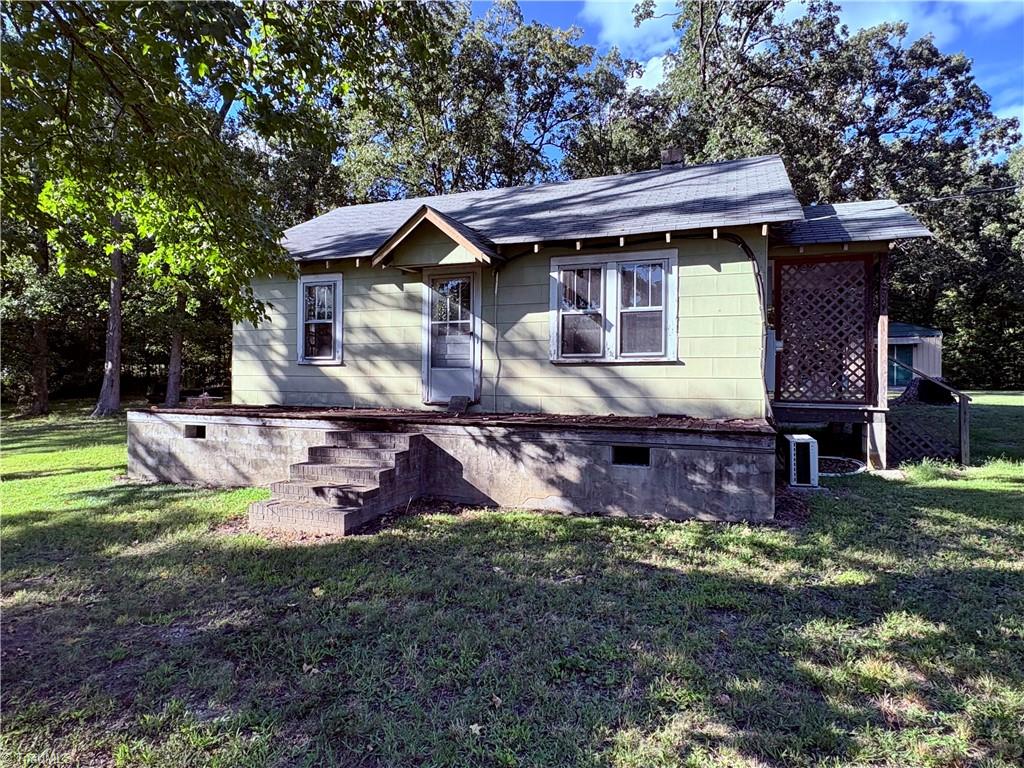 Photo of 1207 Dill Street, High Point, NC 27263 (MLS # 1237060)