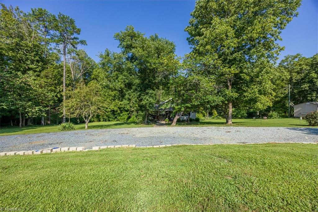 5824 Snyder Country Road, Trinity, North Carolina image 3