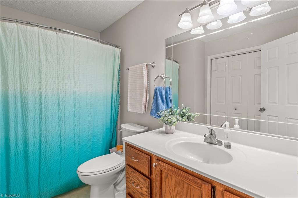 7300 Danay Drive, Kernersville, North Carolina image 29