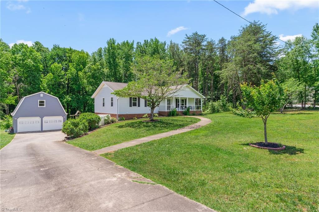7300 Danay Drive, Kernersville, North Carolina image 1