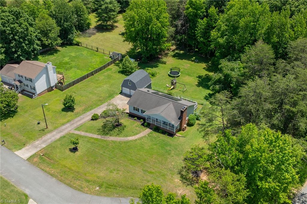 7300 Danay Drive, Kernersville, North Carolina image 48
