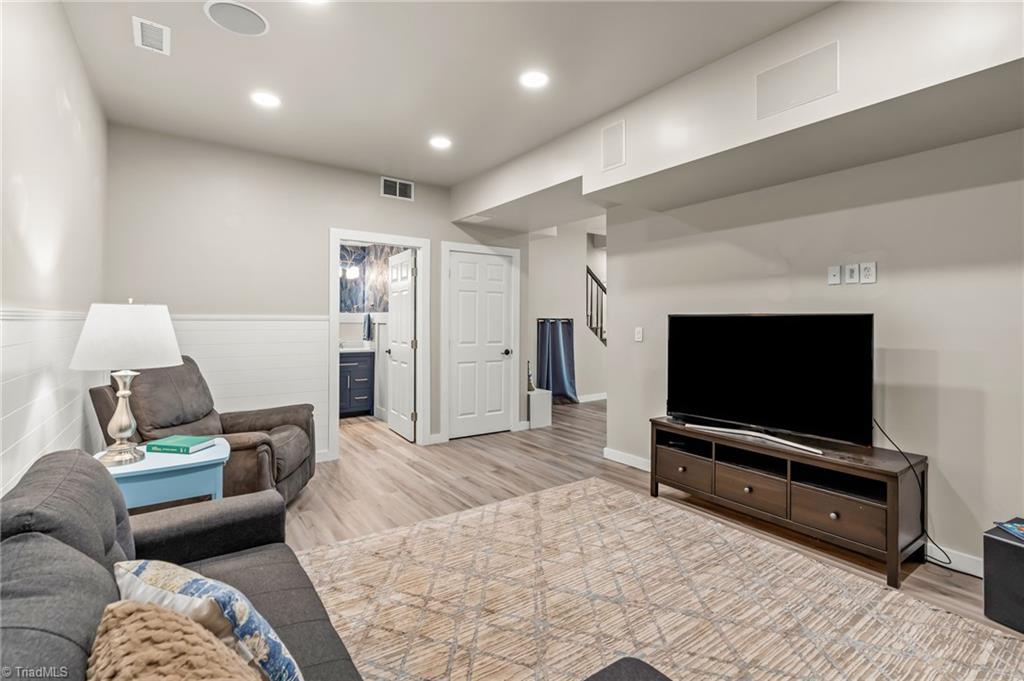 7300 Danay Drive, Kernersville, North Carolina image 33