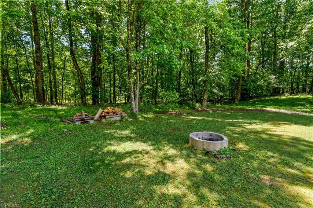 7300 Danay Drive, Kernersville, North Carolina image 43