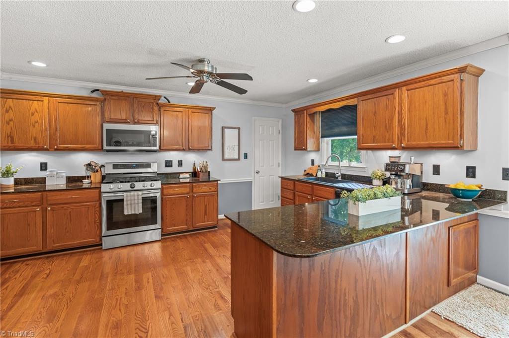 7300 Danay Drive, Kernersville, North Carolina image 14