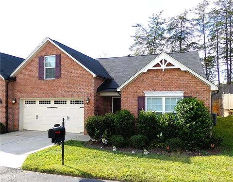 Townhouse For Sale - 205 Placid Park<br/> Davidson County, Lexington, NC 27295
