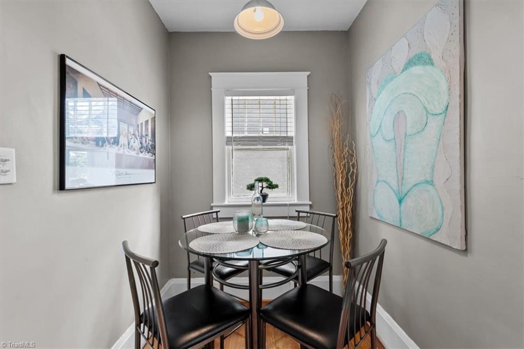 Greensboro, North Carolina 27403, United States, 3 Bedrooms Bedrooms, ,1 BathroomBathrooms,Residential,Active,195892