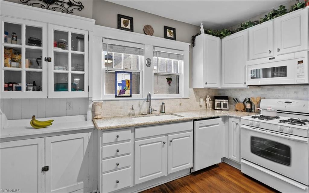 Greensboro, North Carolina 27403, United States, 3 Bedrooms Bedrooms, ,1 BathroomBathrooms,Residential,Active,195892