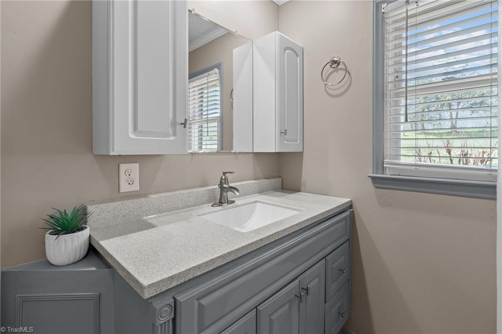 996 Wyo Road, Mocksville, North Carolina image 17