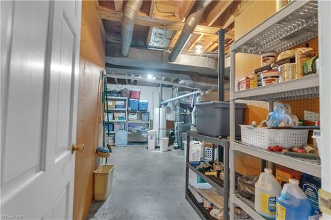 listing image 40