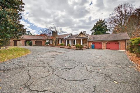 Homes For Sale - 950 Dodson Mill Road<br/> Pilot Mountain, NC 27041