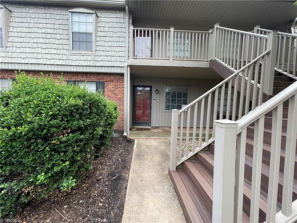 Photo of 3812 Country Club Road #B, Winston-Salem, NC 27104 (MLS # 1222085)