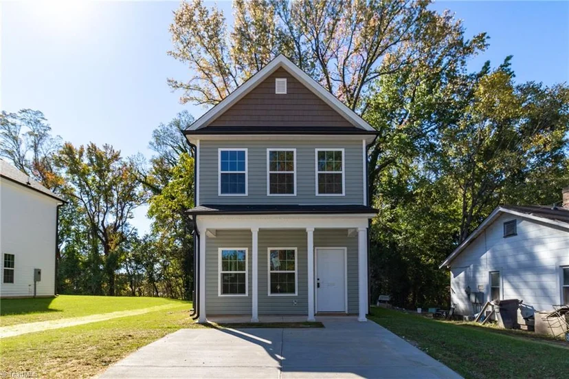 209 Carter Street, photo 1 of 30