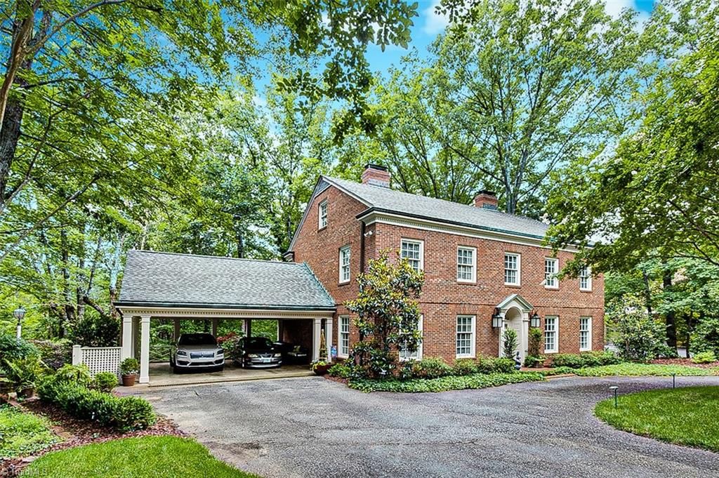 Photo of 1582 Westmont Drive, Asheboro, NC 27205 (MLS # 1184642)