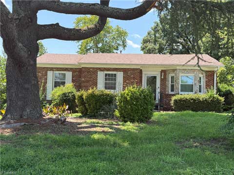 Homes For Sale - 2201 Woodberry Drive<br/> Greensboro, NC 27403