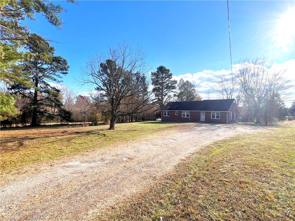 2054 Flat Rock Road, Reidsville, North Carolina image 29