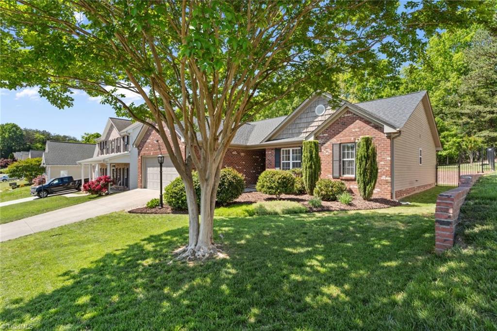 6709 Elm Hill Drive, Clemmons, North Carolina image 3