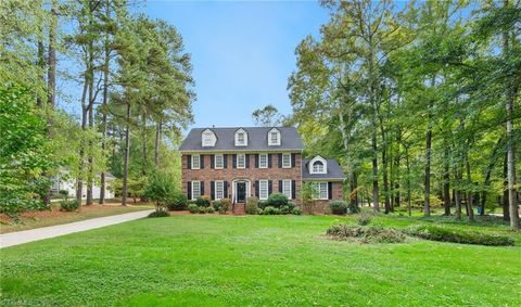 Photo of 3905 Badenridge Court, Greensboro, NC 27407 (MLS # 1198622)