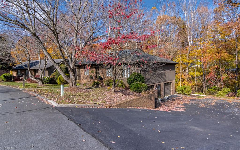 211 Ridgehaven Drive