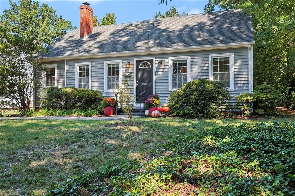 Photo of 1314 Winstead Place, Greensboro, NC 27408 (MLS # 1237226)