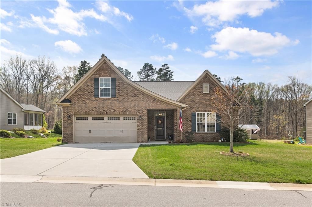 Photo of 2526 Redwood Hill Court, Kernersville, NC 27284 (MLS # 1213531)