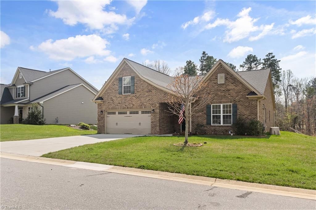 Photo of 2526 Redwood Hill Court, Kernersville, NC 27284 (MLS # 1213531)