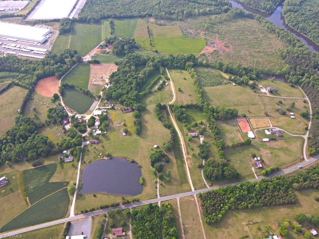 1424 NC Highway 61 S