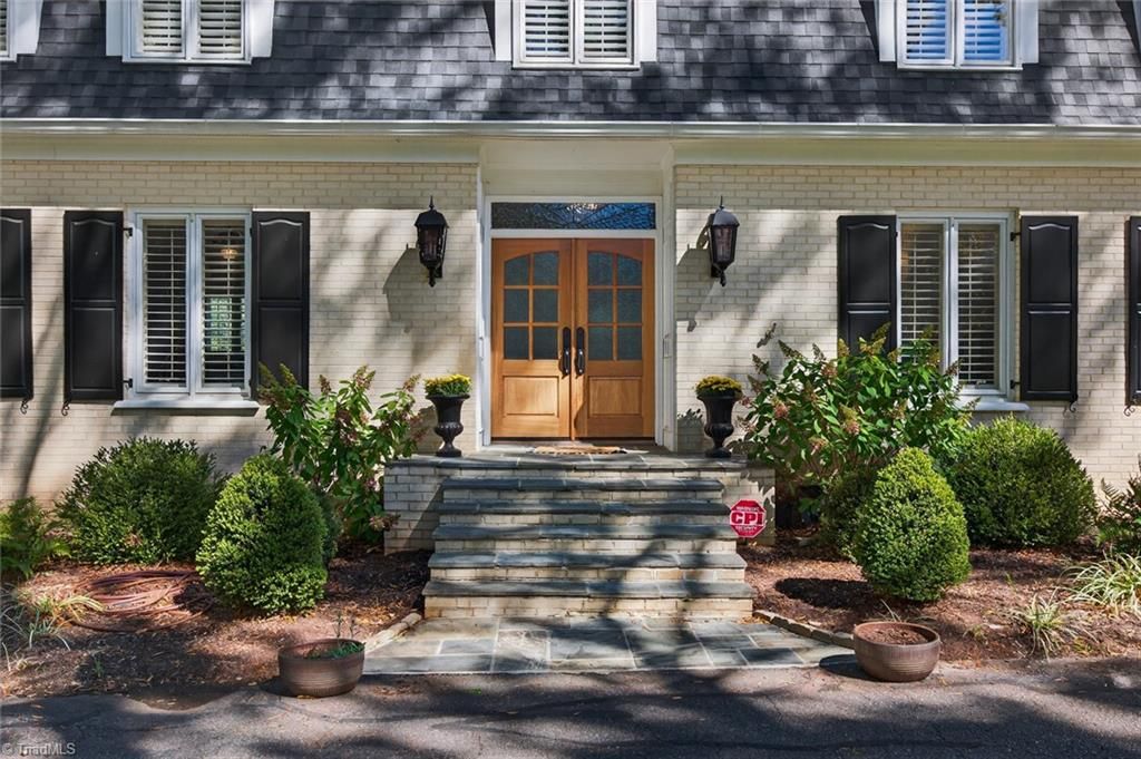 Photo of 2805 Old Town Club Road, Winston-Salem, NC 27106 (MLS # 1199557)