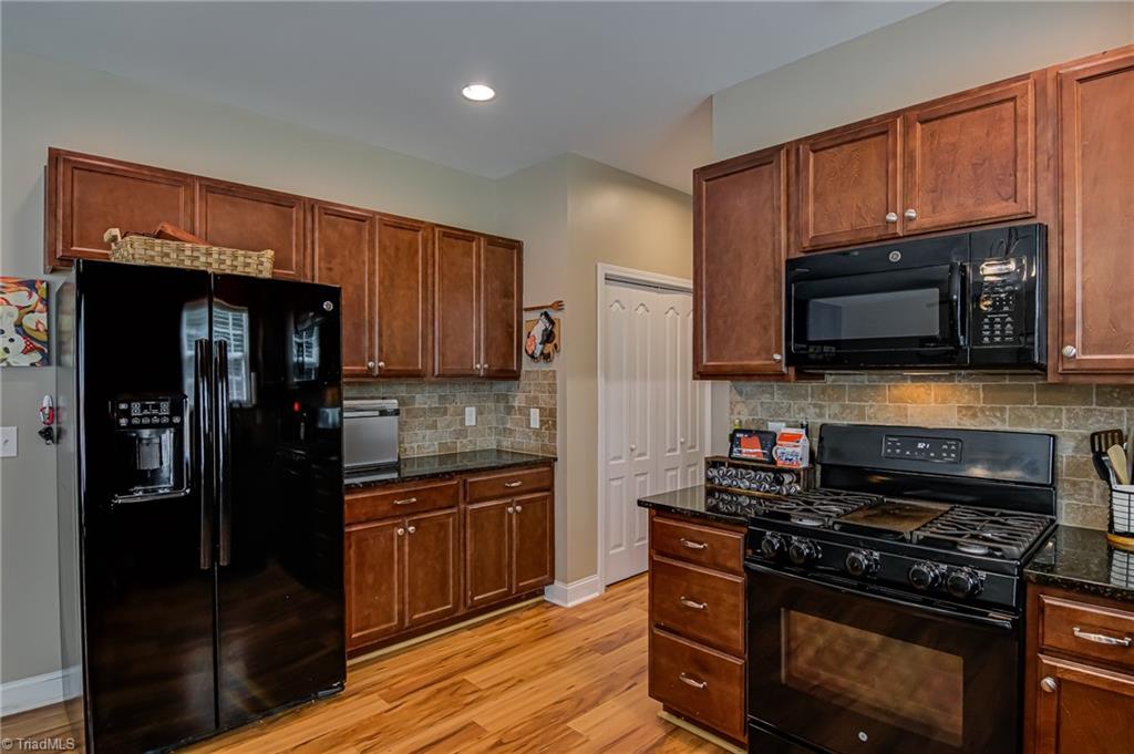 4548 River Gate Drive, Clemmons, North Carolina image 11