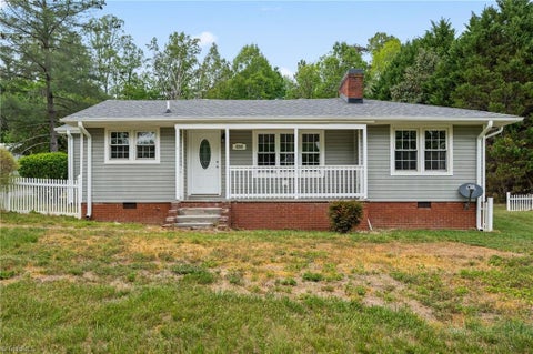Homes For Sale - 6248 Stanleyville Drive<br/> Rural Hall, NC 27045
