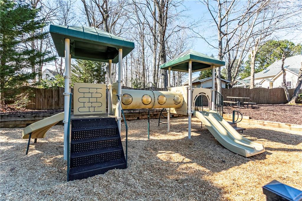 2208 Woodbury Drive, Hillsborough, North Carolina image 32