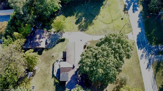 807 Dublin Road, photo 2 of 20
