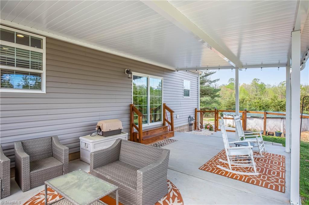 724 Tom Cook Road, Pilot Mountain, North Carolina image 38