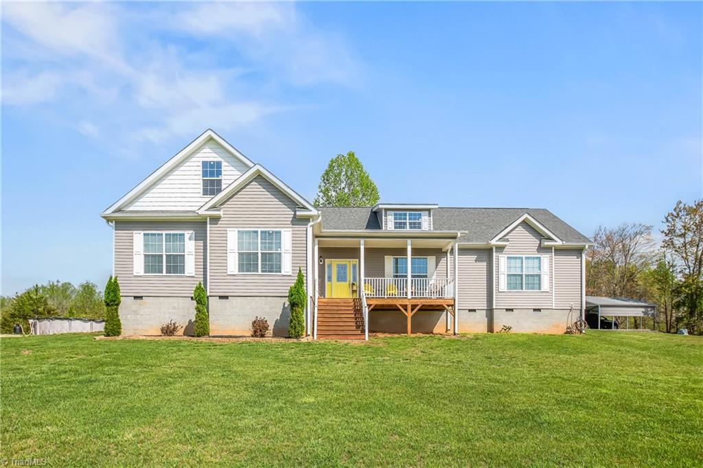 724 Tom Cook Road, Pilot Mountain, North Carolina image 2