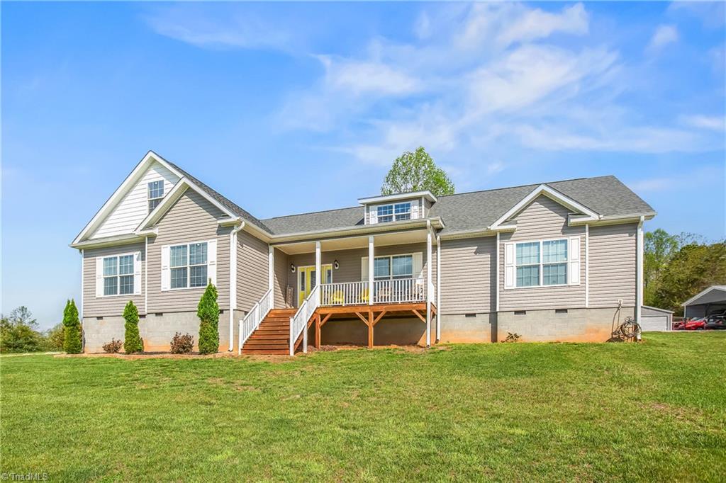 724 Tom Cook Road, Pilot Mountain, North Carolina image 3
