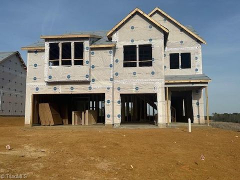 Homes For Sale - 3010 Bayou Street<br/> Graham, NC 27253