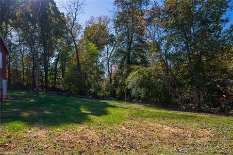 A home in Elkin