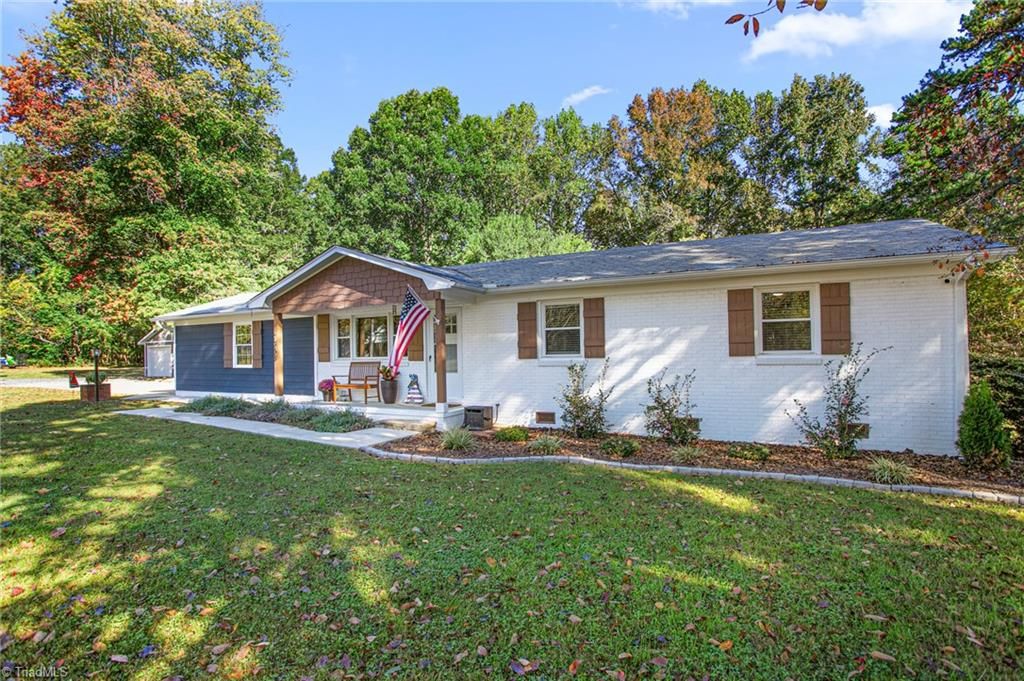 Photo of 7358 Davis Country Road, Randleman, NC 27317 (MLS # 1207863)