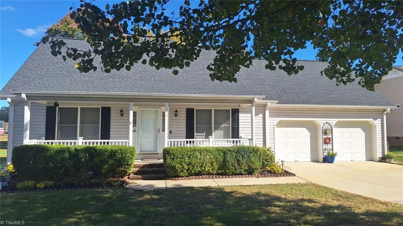 114 Winchester Court, photo 1 of 50